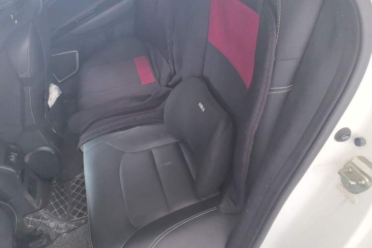 Used Geely Auto Emgrand GL 2018 1.8L Manual Elite Smart Connectivity Version Left Rear Seat