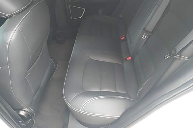 Used Geely Auto Emgrand GL 2018 1.8L DCT Elite Smart Connectivity Version Left Rear Seat
