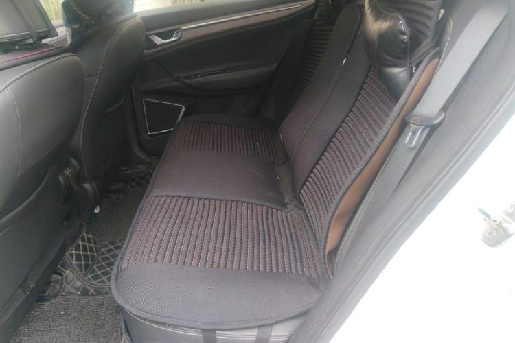 Used Geely Auto Emgrand GL 2018 1.8L DCT Elite Smart Connectivity Version Left Rear Seat