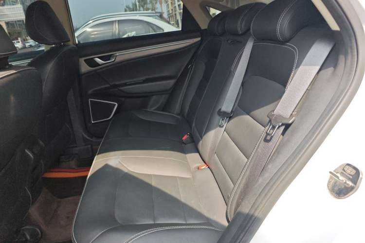 Used Geely Auto Emgrand GL 2018 1.4T DCT Elite Smart Connectivity Version Left Rear Seat