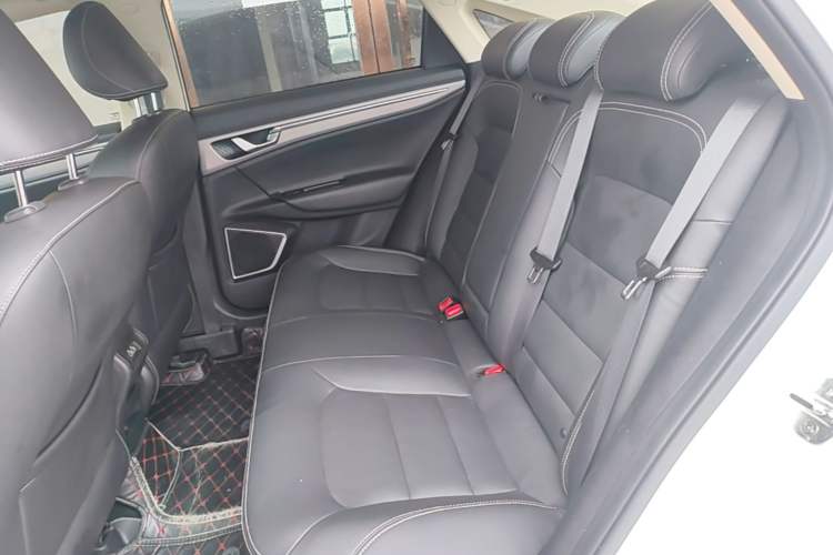Used Geely Auto Emgrand GL 2018 1.8L DCT Elite Smart Connectivity Version Left Rear Seat
