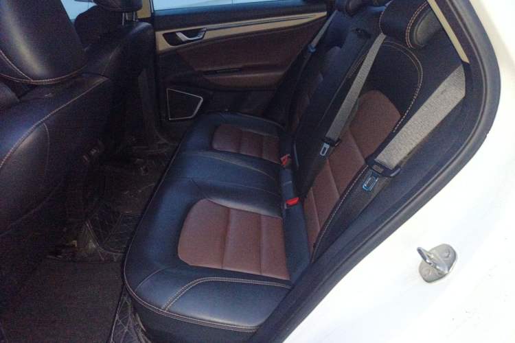 Used Geely Auto Emgrand GL 2018 1.4T DCT Prestige Smart Connectivity Version Left Rear Seat