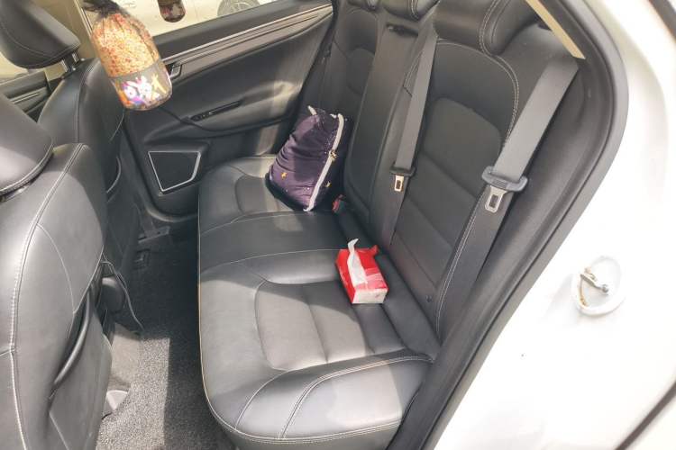 Used Geely Auto Emgrand GL 2018 1.8L DCT Elite Smart Connectivity Version Left Rear Seat