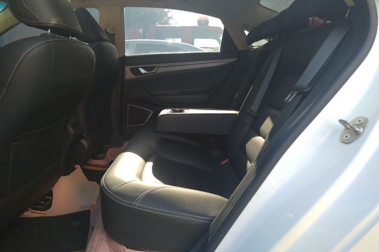Used Geely Auto Emgrand GL 2018 1.4T Manual Elite Smart Connectivity Version Left Rear Seat