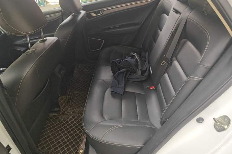 Used Geely Auto Emgrand GL 2018 1.8L Manual Elite Smart Connectivity Version Left Rear Seat