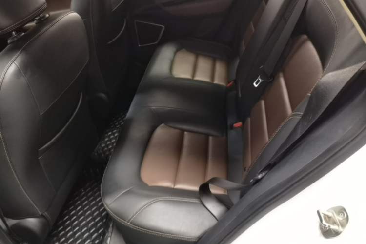 Used Geely Auto Emgrand GL 2018 1.4T DCT Prestige Smart Connectivity Version Left Rear Seat