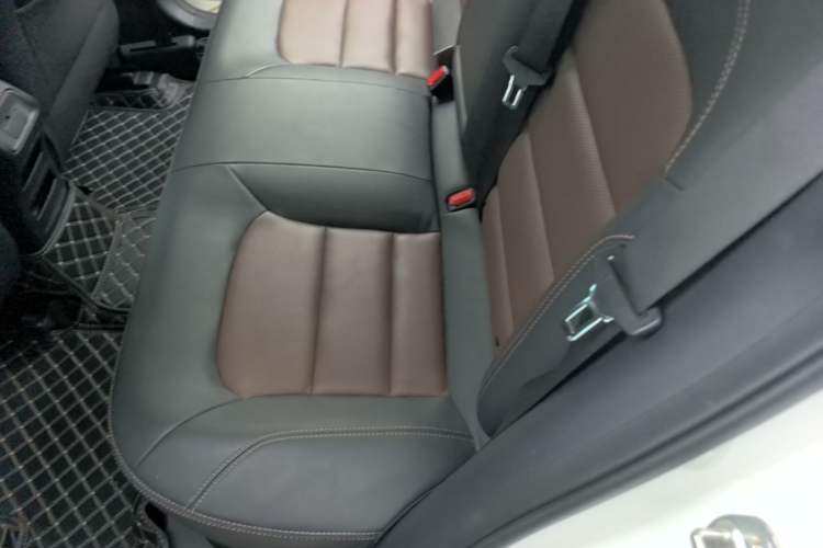 Used Geely Auto Emgrand GL 2018 1.4T DCT Prestige Smart Connectivity Version Left Rear Seat