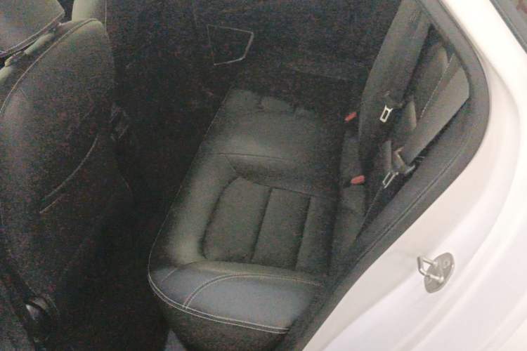 Used Geely Auto Emgrand GL 2018 1.8L DCT Elite Smart Connectivity Version Left Rear Seat
