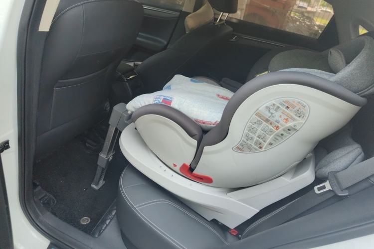 Used Geely Auto Emgrand GL 2018 1.8L DCT Elite Smart Connectivity Version Left Rear Seat