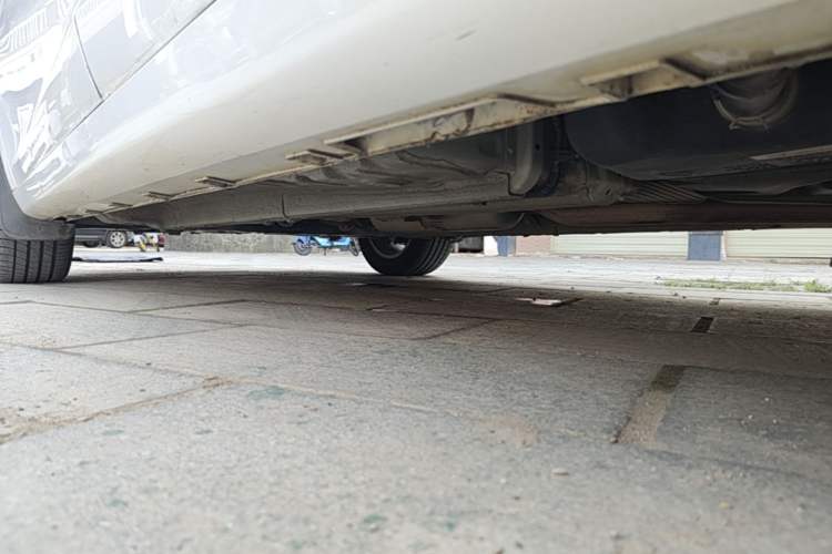 Used Geely Auto Emgrand GL 2018 1.8L DCT Elite Smart Connectivity Version Left Side Sill