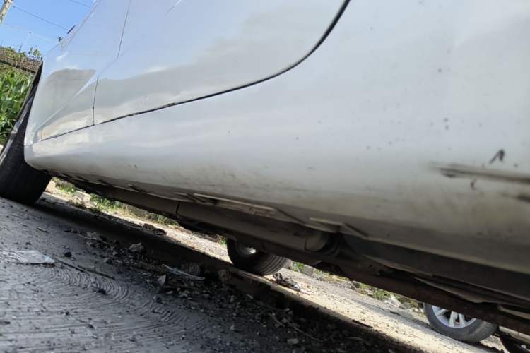 Used Geely Auto Emgrand GL 2018 1.4T DCT Elite Smart Connectivity Version Left Side Sill