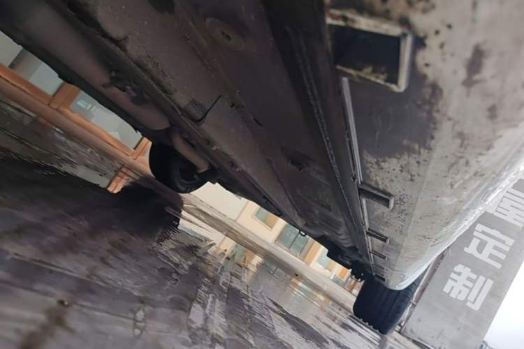 Used Geely Auto Emgrand GL 2018 1.8L DCT Elite Smart Connectivity Version Left Side Sill