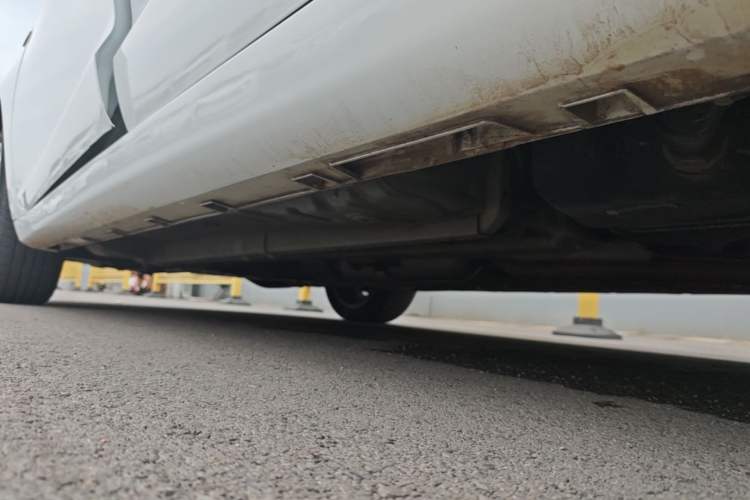 Used Geely Auto Emgrand GL 2018 1.4T DCT Prestige Smart Connectivity Version Left Side Sill