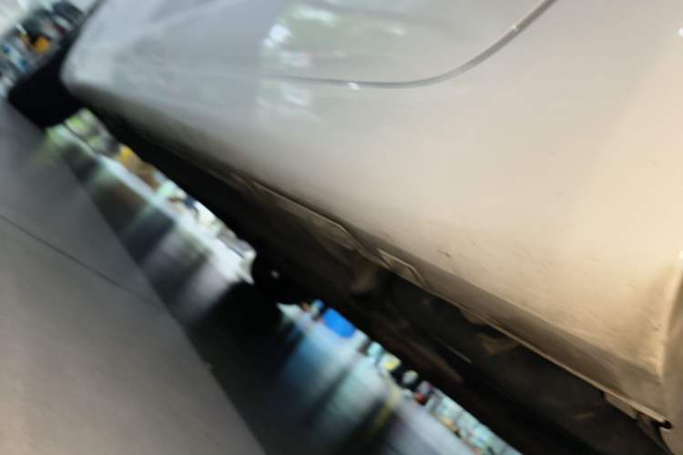 Used Geely Auto Emgrand GL 2018 1.4T DCT Elite Smart Connectivity Version Left Side Sill