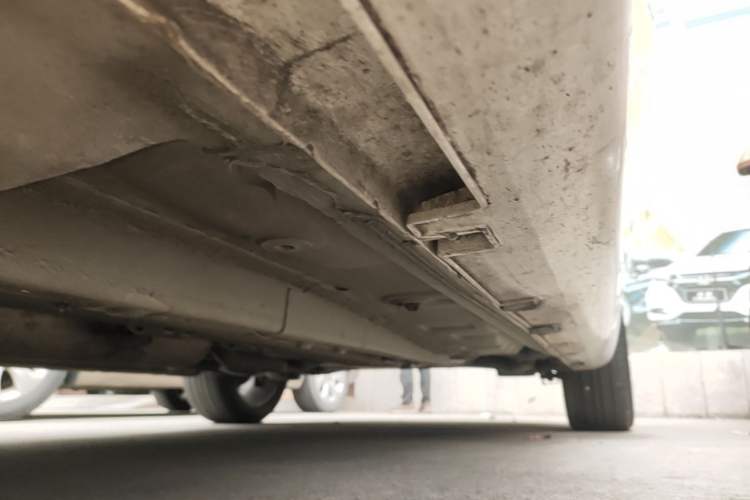 Used Geely Auto Emgrand GL 2018 1.4T DCT Prestige Smart Connectivity Version Left Side Sill