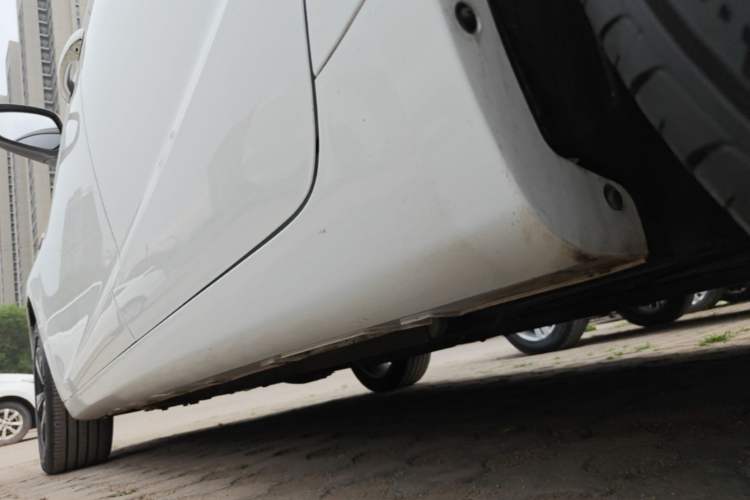 Used Geely Auto Emgrand GL 2018 1.4T DCT Elite Smart Connectivity Version Left Side Sill