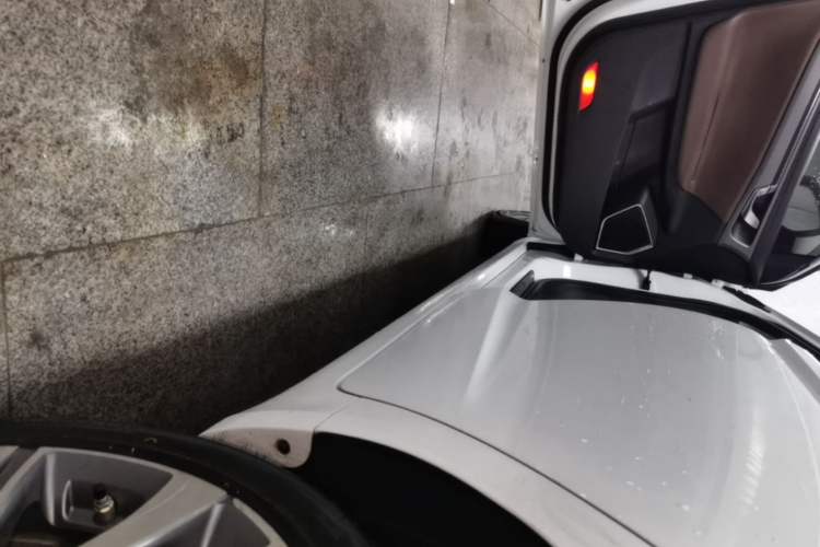 Used Geely Auto Emgrand GL 2018 1.4T DCT Prestige Smart Connectivity Version Left Side Sill