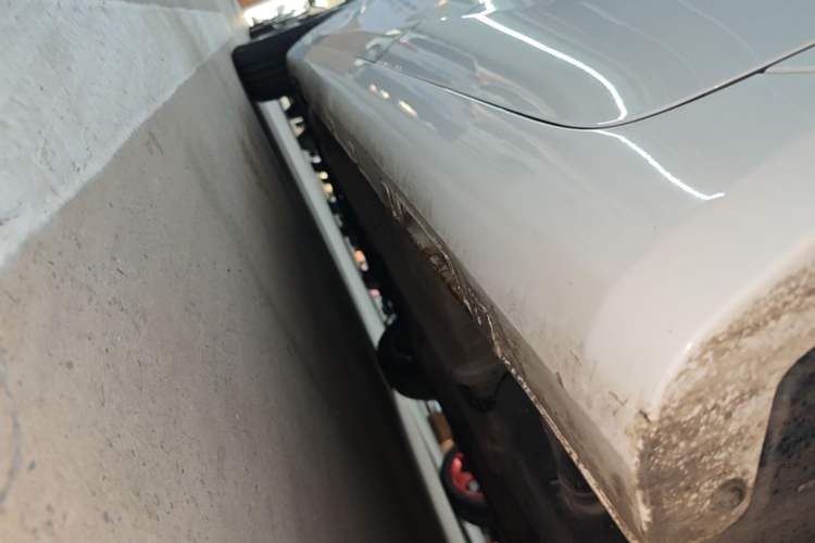 Used Geely Auto Emgrand GL 2018 1.8L DCT Elite Smart Connectivity Version Left Side Sill