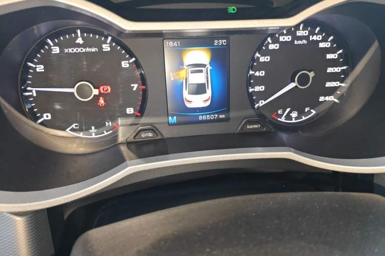 Used Geely Auto Emgrand GL 2018 1.8L Manual Elite Smart Connectivity Version Odometer Close Up