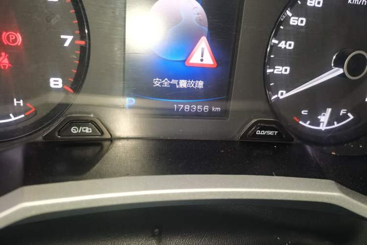 Used Geely Auto Emgrand GL 2018 1.8L DCT Elite Smart Connectivity Version Odometer Close Up
