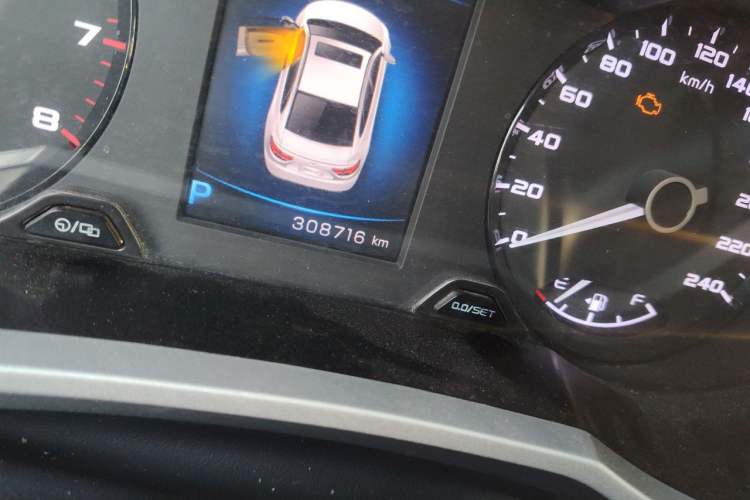 Used Geely Auto Emgrand GL 2018 1.8L DCT Elite Smart Connectivity Version Odometer Close Up