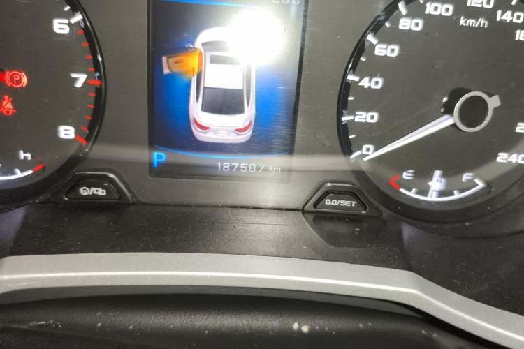 Used Geely Auto Emgrand GL 2018 1.8L DCT Elite Smart Connectivity Version Odometer Close Up
