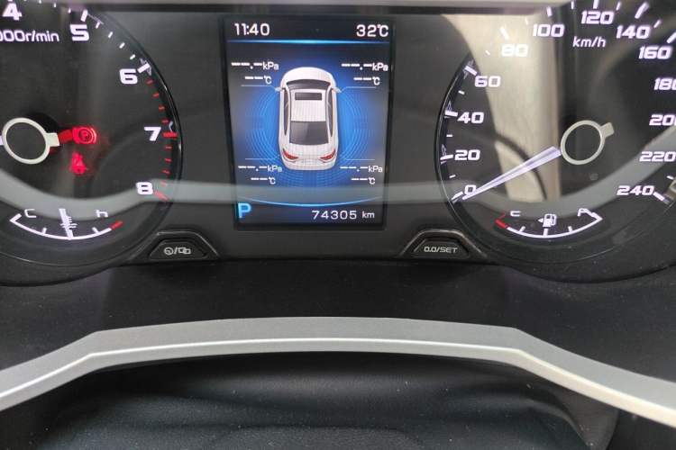 Used Geely Auto Emgrand GL 2018 1.4T DCT Elite Smart Connectivity Version Odometer Close Up