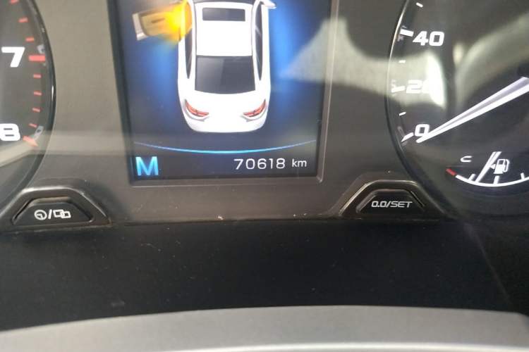 Used Geely Auto Emgrand GL 2018 1.4T Manual Elite Smart Connectivity Version Odometer Close Up