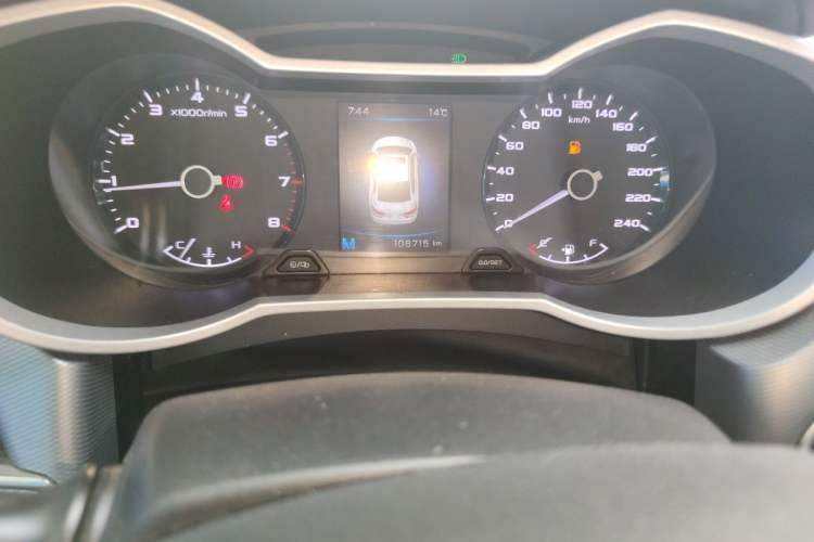 Used Geely Auto Emgrand GL 2018 1.8L Manual Elite Smart Connectivity Version Odometer Close Up