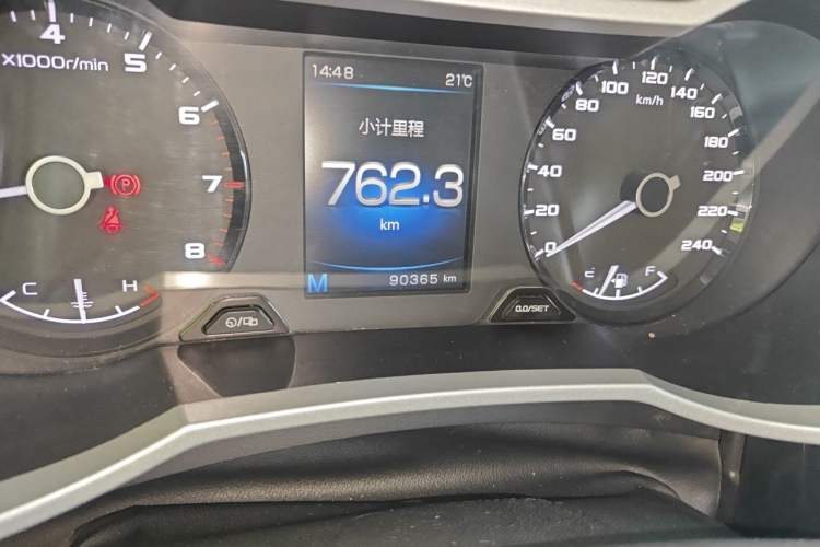 Used Geely Auto Emgrand GL 2018 1.8L Manual Elite Smart Connectivity Version Odometer Close Up