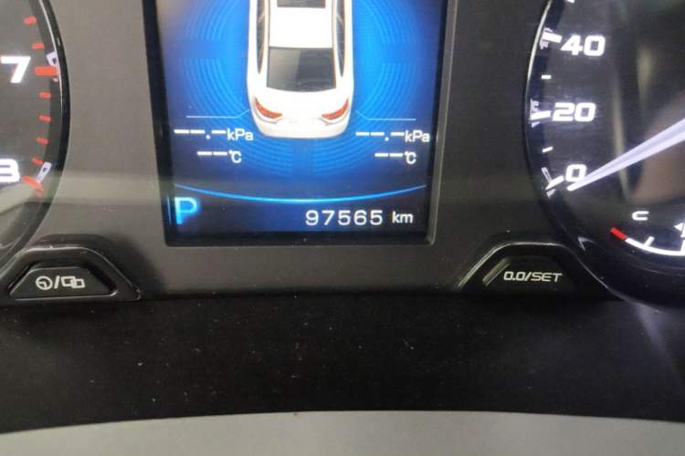 Used Geely Auto Emgrand GL 2018 1.4T DCT Prestige Smart Connectivity Version Odometer Close Up