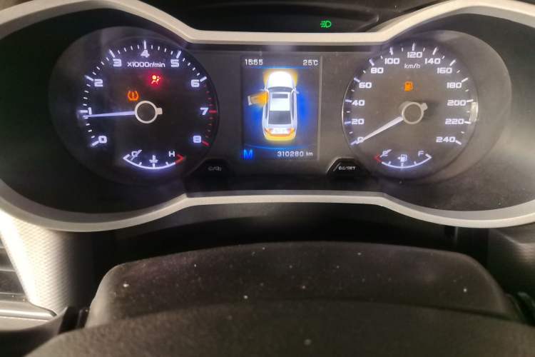 Used Geely Auto Emgrand GL 2018 1.8L Manual Elite Smart Connectivity Version Odometer Close Up