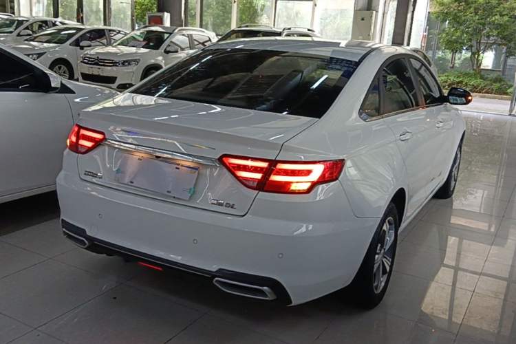 Used Geely Auto Emgrand GL 2018 1.8L DCT Elite Smart Connectivity Version Rear Right 45 Deg