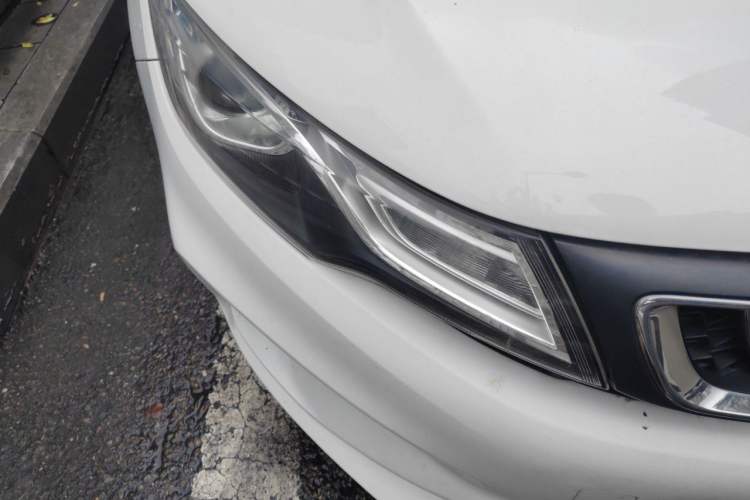 Used Geely Auto Emgrand GL 2018 1.8L DCT Elite Smart Connectivity Version Right Front Headlight
