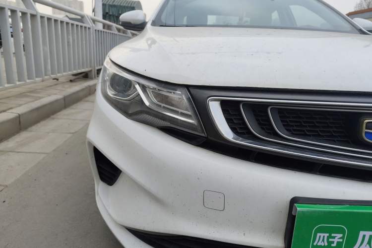 Used Geely Auto Emgrand GL 2018 1.4T DCT Elite Smart Connectivity Version Right Front Headlight