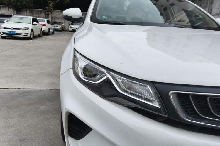 Used Geely Auto Emgrand GL 2018 1.4T DCT Elite Smart Connectivity Version Right Front Headlight