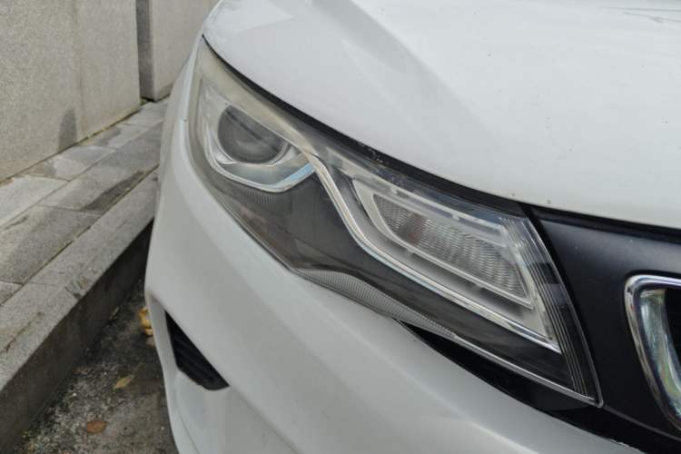 Used Geely Auto Emgrand GL 2018 1.8L Manual Elite Smart Connectivity Version Right Front Headlight