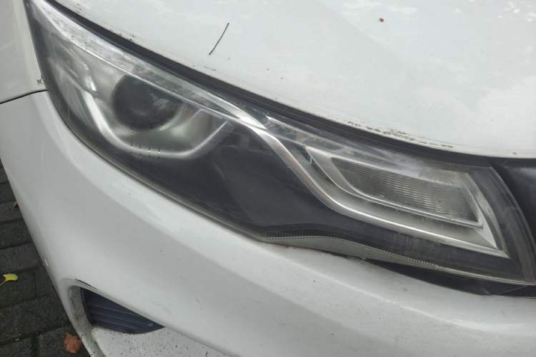 Used Geely Auto Emgrand GL 2018 1.8L DCT Elite Smart Connectivity Version Right Front Headlight
