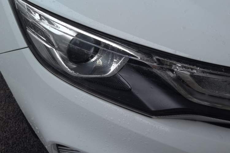 Used Geely Auto Emgrand GL 2018 1.8L Manual Elite Smart Connectivity Version Right Front Headlight