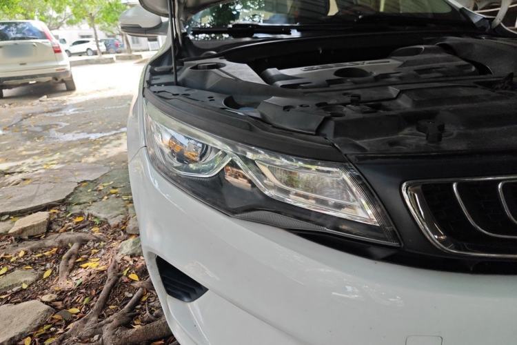 Used Geely Auto Emgrand GL 2018 1.8L Manual Entry-Level Model Right Front Headlight