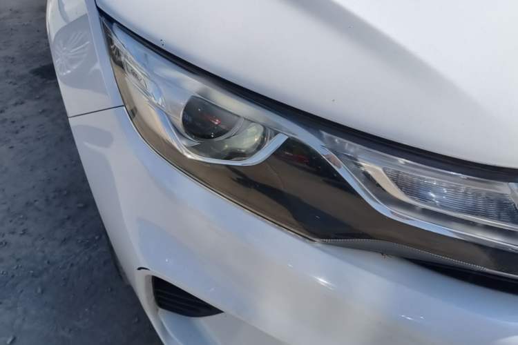 Used Geely Auto Emgrand GL 2018 1.4T DCT Elite Smart Connectivity Version Right Front Headlight