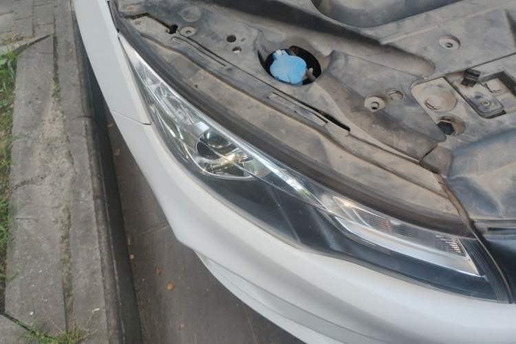 Used Geely Auto Emgrand GL 2018 1.4T DCT Prestige Smart Connectivity Version Right Front Headlight