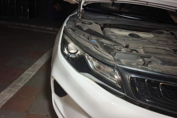 Used Geely Auto Emgrand GL 2018 1.8L Manual Elite Smart Connectivity Version Right Front Headlight