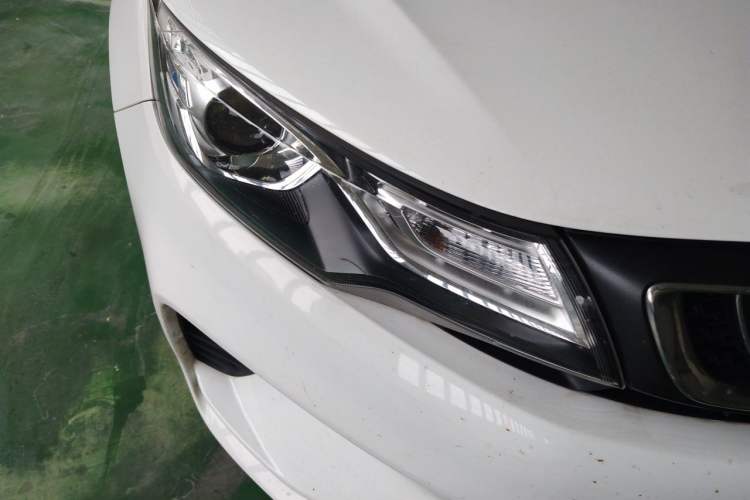 Used Geely Auto Emgrand GL 2018 1.8L DCT Elite Smart Connectivity Version Right Front Headlight