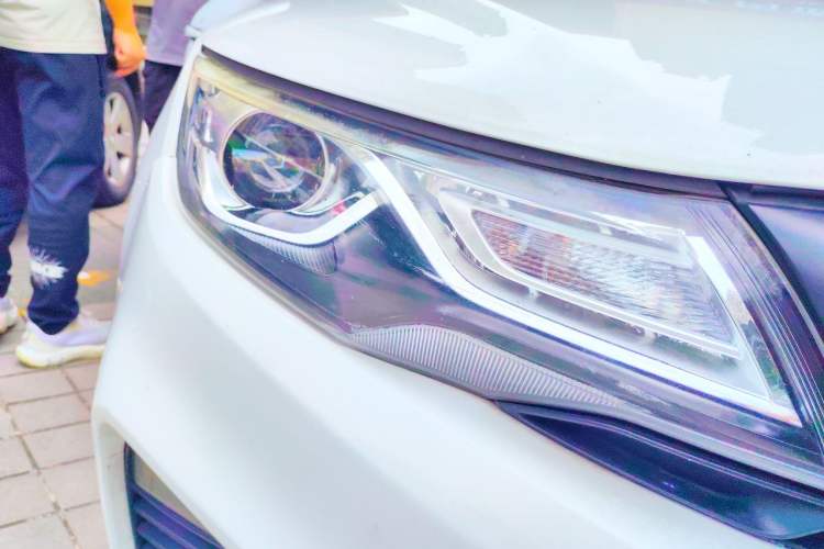 Used Geely Auto Emgrand GL 2018 1.4T DCT Prestige Smart Connectivity Version Right Front Headlight