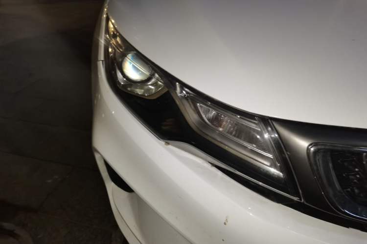 Used Geely Auto Emgrand GL 2018 1.4T DCT Elite Smart Connectivity Version Right Front Headlight
