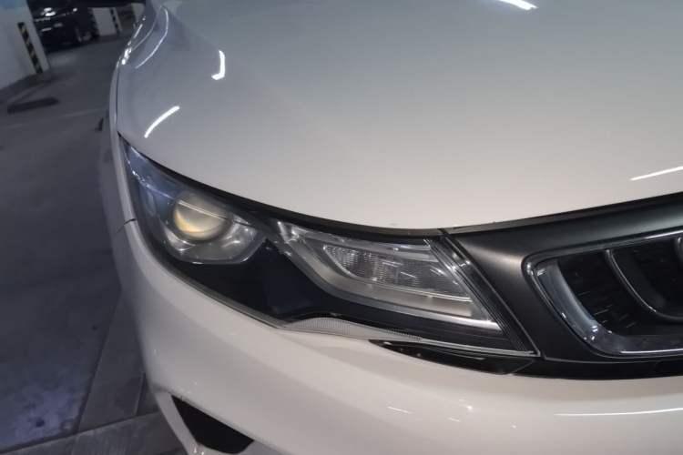 Used Geely Auto Emgrand GL 2018 1.8L DCT Elite Smart Connectivity Version Right Front Headlight