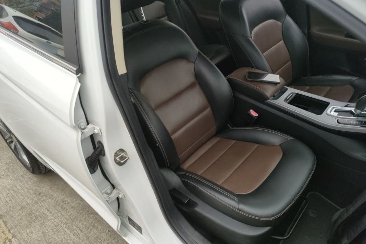 Used Geely Auto Emgrand GL 2018 1.4T DCT Prestige Smart Connectivity Version Right Front Seat