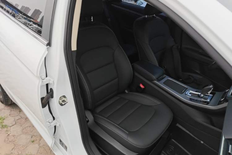 Used Geely Auto Emgrand GL 2018 1.4T DCT Elite Smart Connectivity Version Right Front Seat