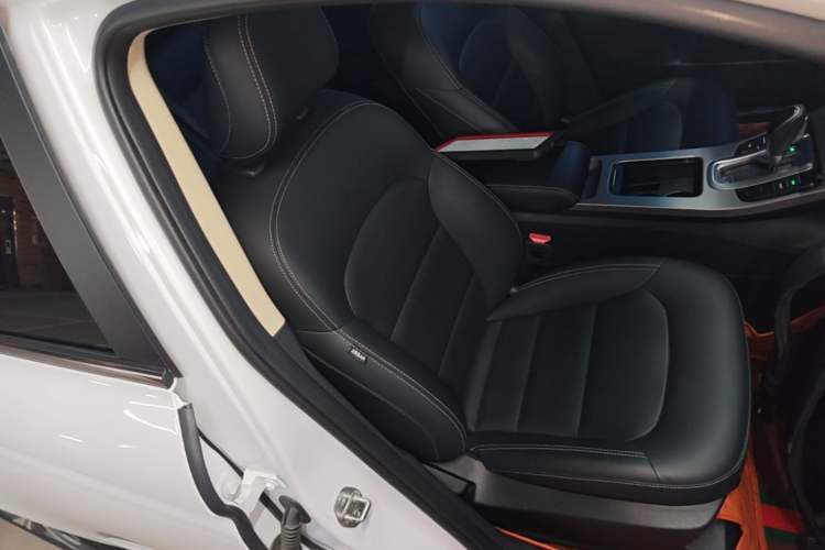 Used Geely Auto Emgrand GL 2018 1.8L DCT Elite Smart Connectivity Version Right Front Seat